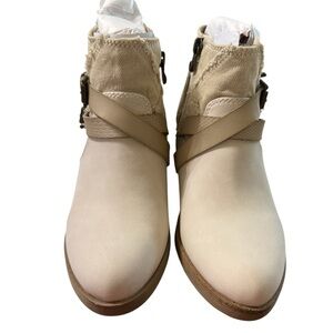 Blowfish Malibu Women’s Beige Ankle Boots – Size 6